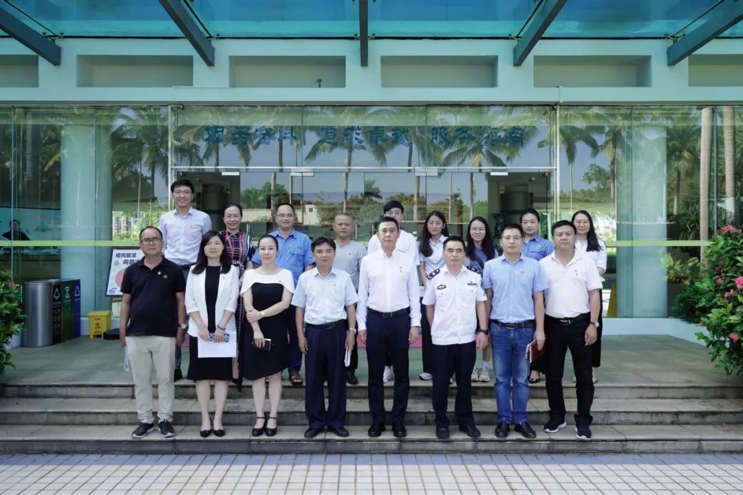 海南礦業(yè)到美蘭機(jī)場開展黨建品牌對(duì)標(biāo)交流