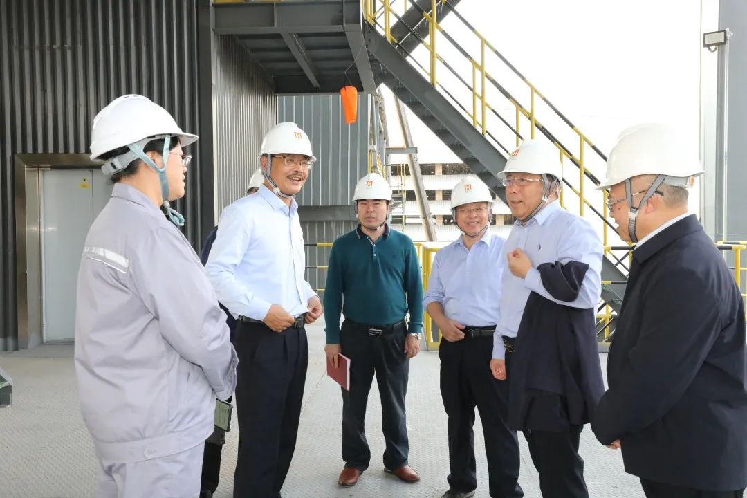 海南省政協(xié)副主席李國(guó)梁一行到海南礦業(yè)調(diào)研