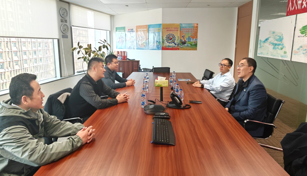 海南礦業(yè)與中原能礦座談交流